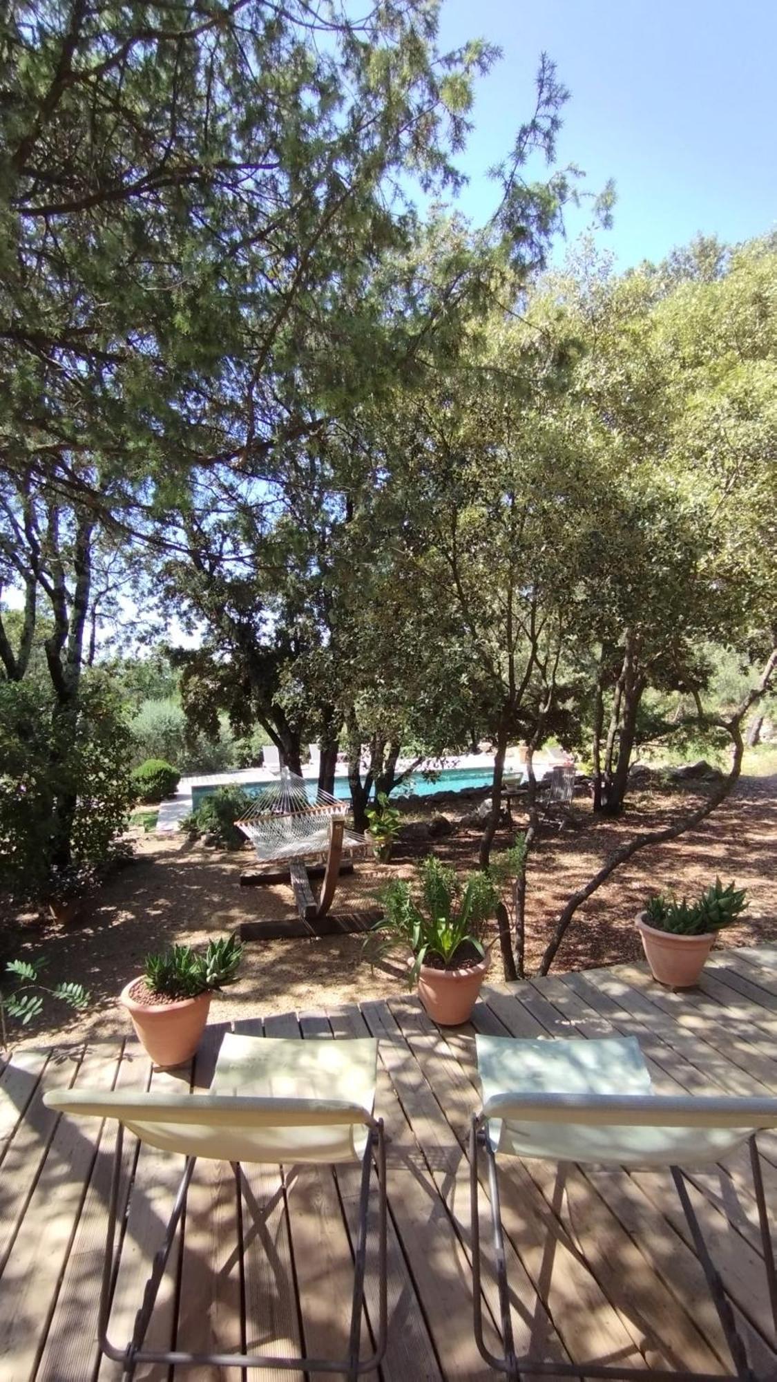 La Bergerie Des Colles Bed & Breakfast Entrecasteaux Bagian luar foto